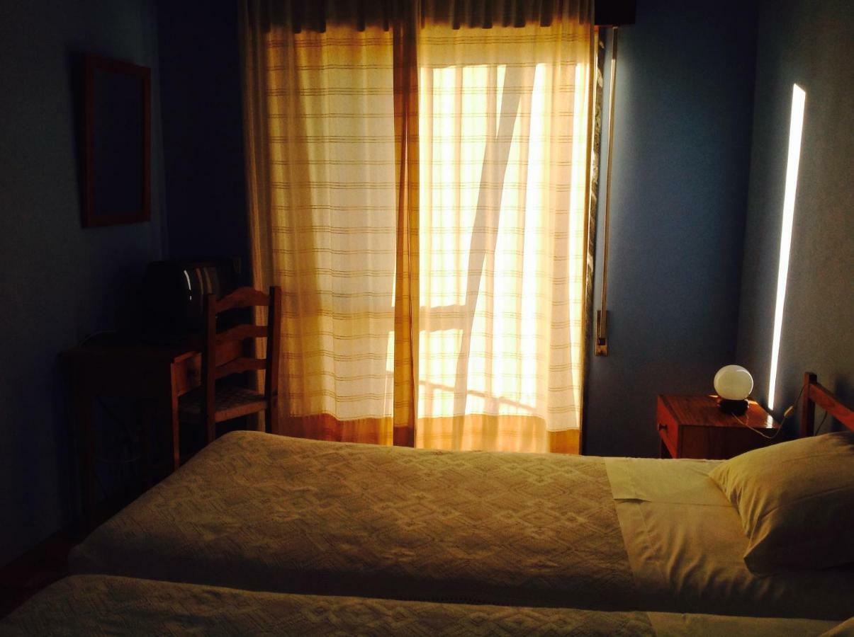 Bed and Breakfast Pensao Algarve Сан-Браш-ди-Алпортел Экстерьер фото